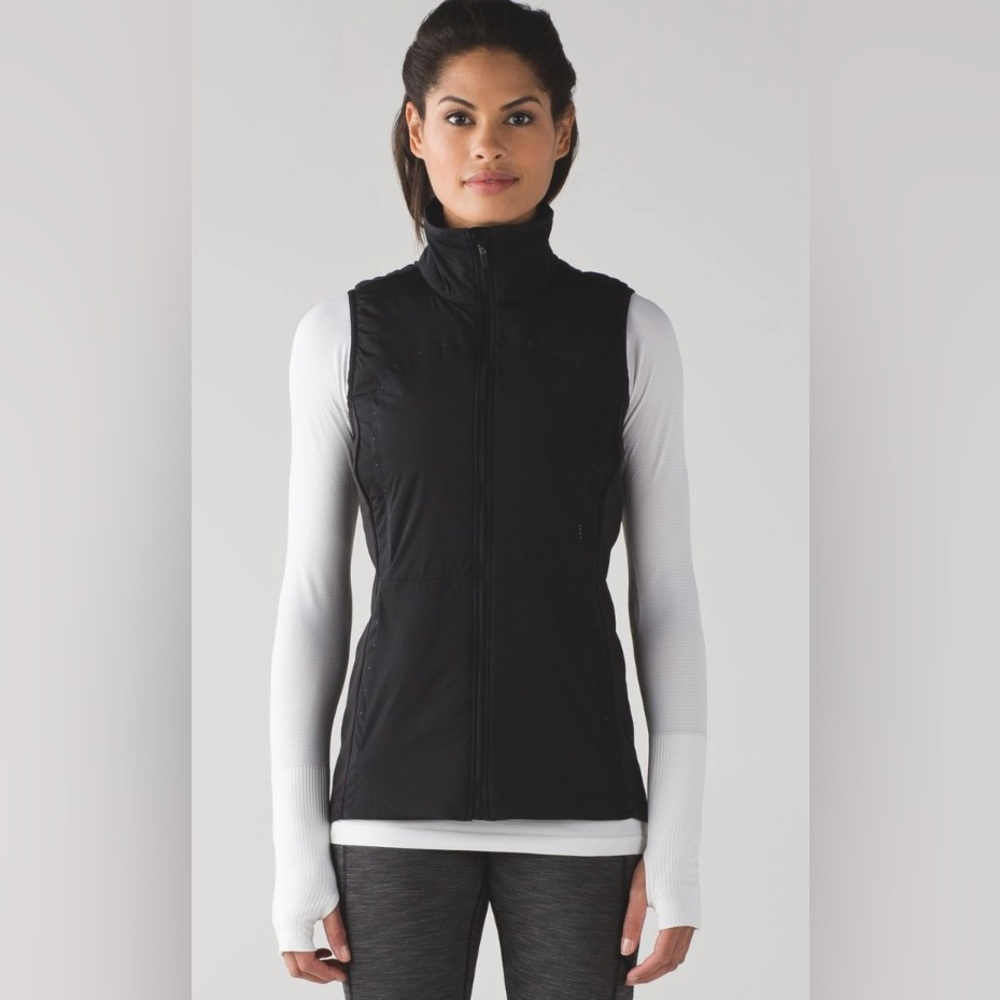 Lululemon Run For Cold Vest PrimaLoft Stretch Glide Material in Black Size 6